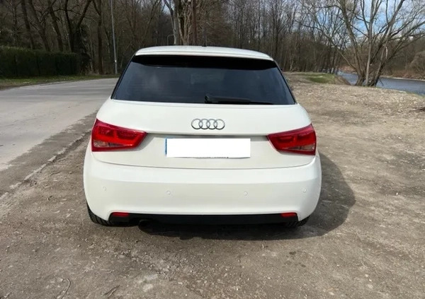 Audi A1 cena 34800 przebieg: 168000, rok produkcji 2012 z Opoczno małe 67